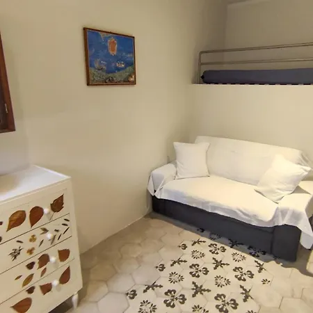Ca' Nanopulin, Fronte Porto Apartment *