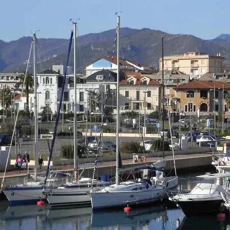 Ca' Nanopulin, Fronte Porto Appartamento *