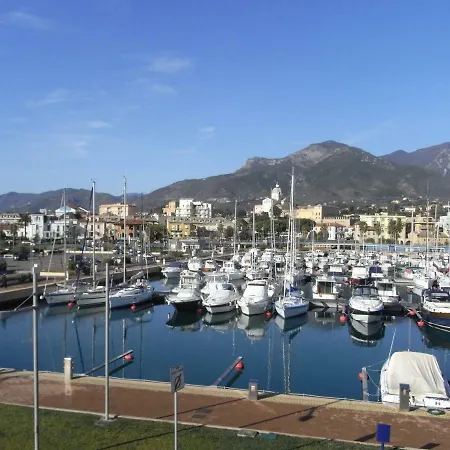 Ca' Nanopulin, Fronte Porto Διαμέρισμα Loano