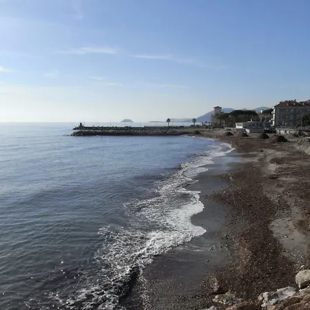 Ca' Nanopulin, Fronte Porto Apartman